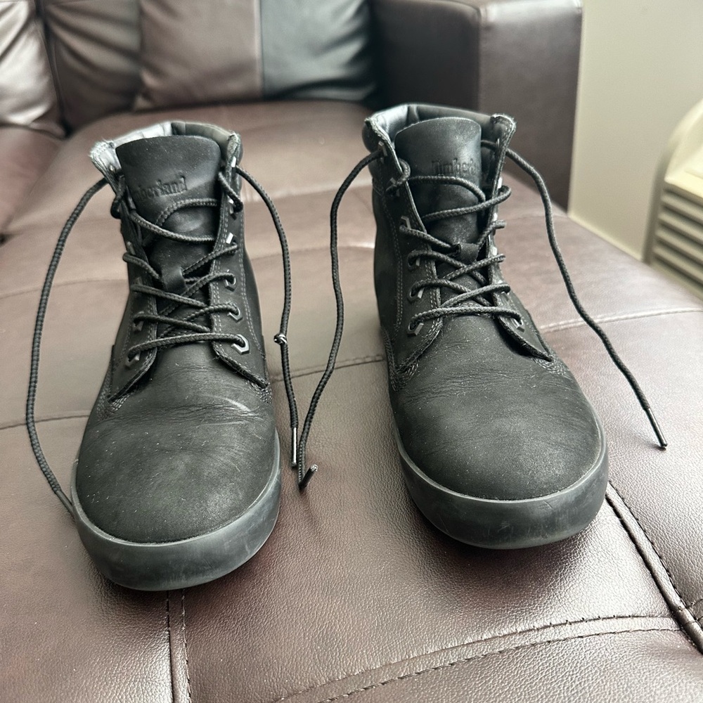 Timberland Dausette Sneaker Boots - Black Nubuck (Women’s 7.5) - Picture 2 of 10